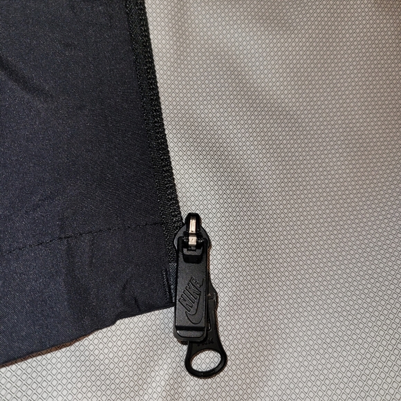 Sold...NIKE Sportswear Black Tech Jacket - Picture 8 of 9